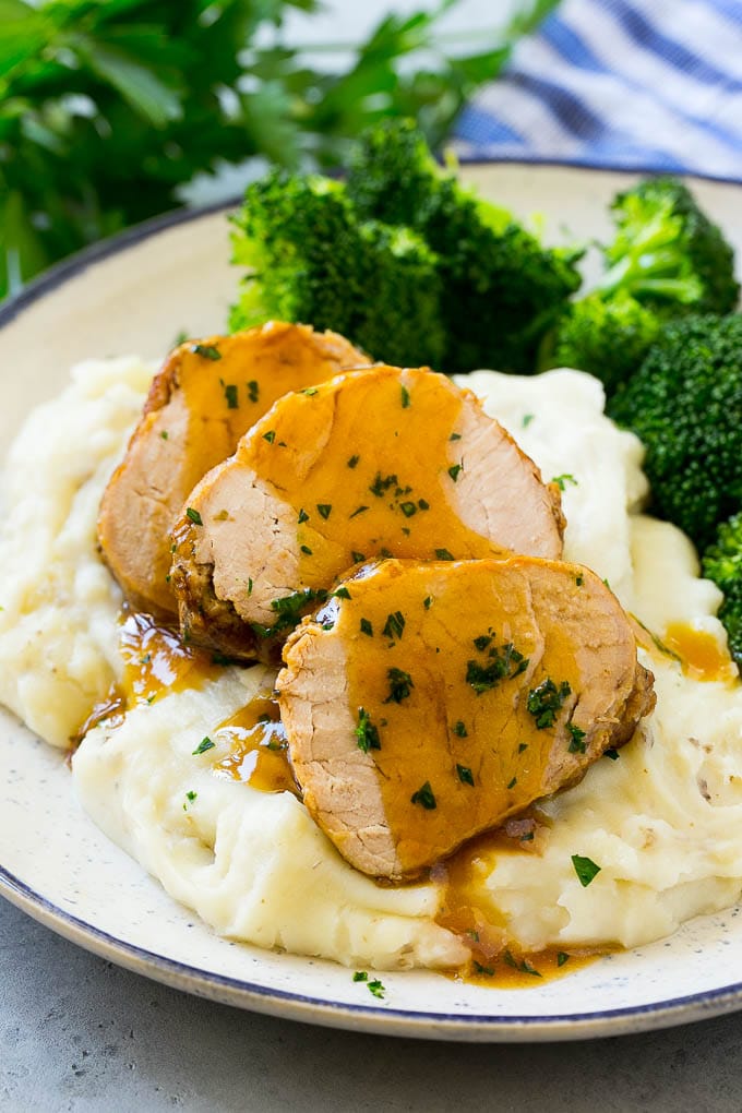 Slow Cooked Smithfield Pork Tenderloin： Simple Crockpot Recipe