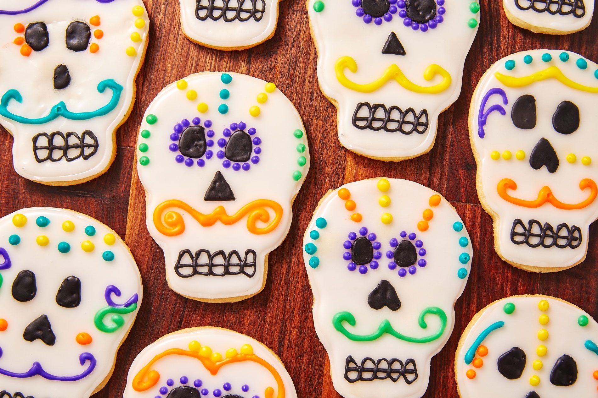 How to Make Traditional Day of the Dead Biscuits with Sugar Skull Designs