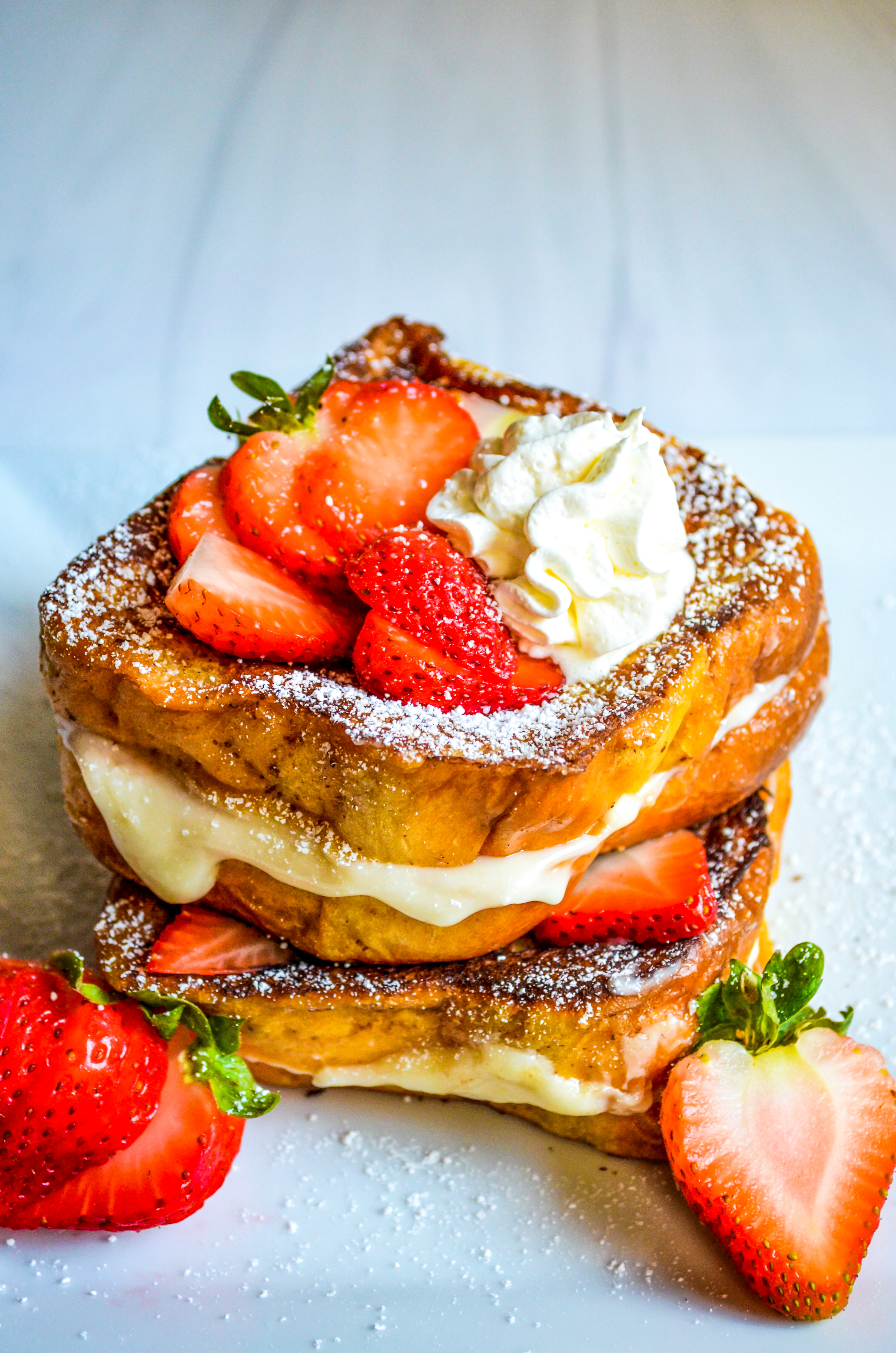 Healthy Cheesecake Stuffed French Toast： Low-Calorie Breakfast Treat