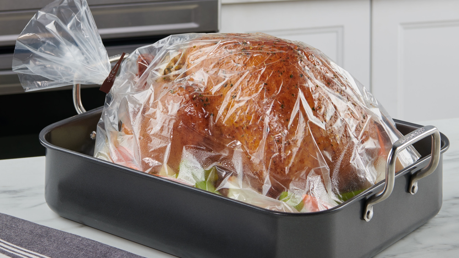 Easy Steps for Tender Pork Roast in an Oven Bag