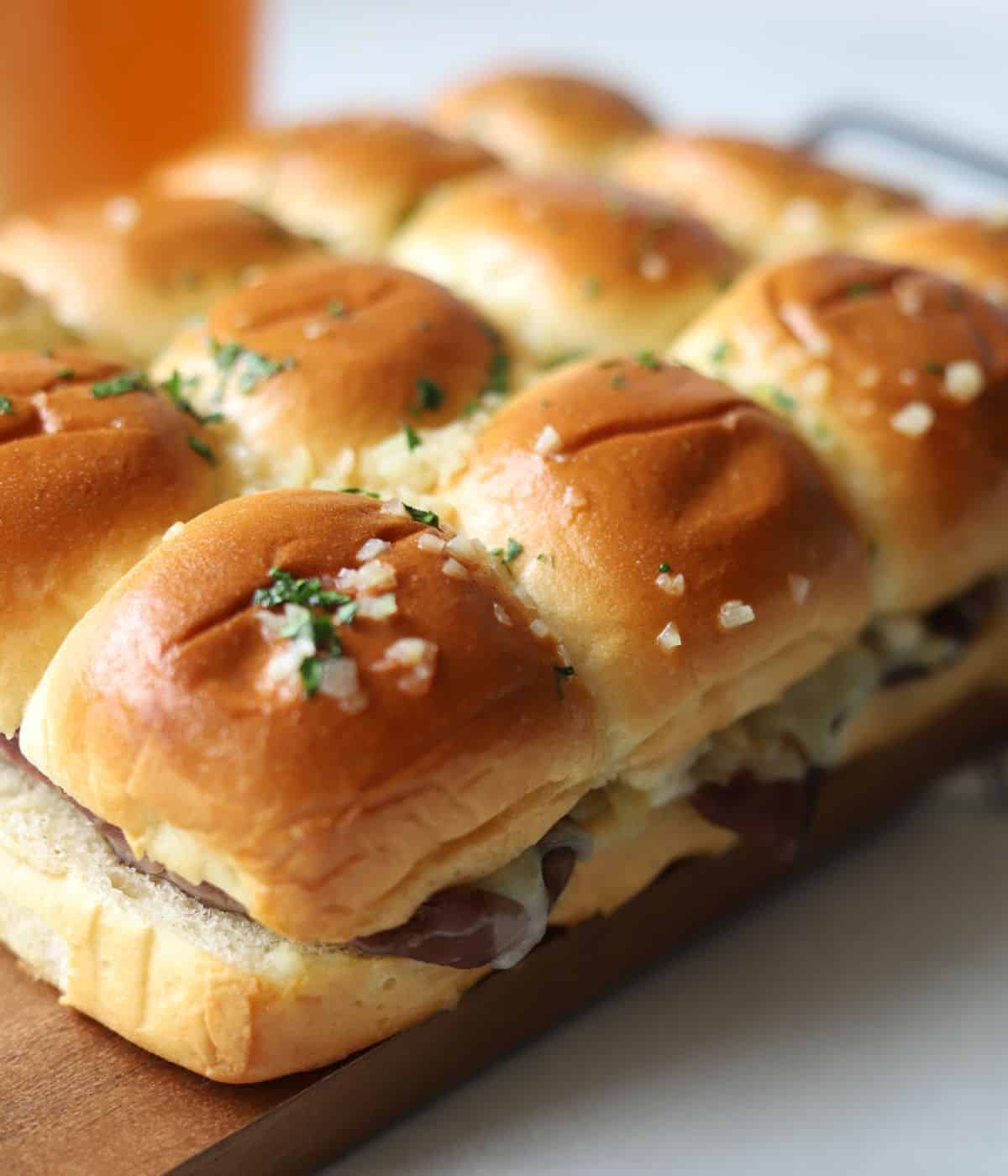 Savory Kings Hawaiian Roast Beef Sliders with Horseradish Sauce