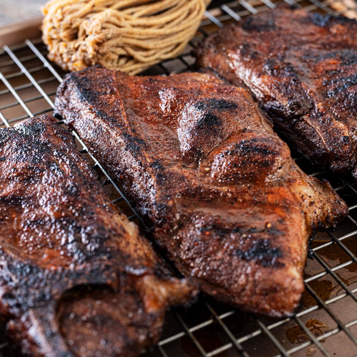 How to Perfectly Grill Pork Steaks on Charcoal： Step-by-Step Guide