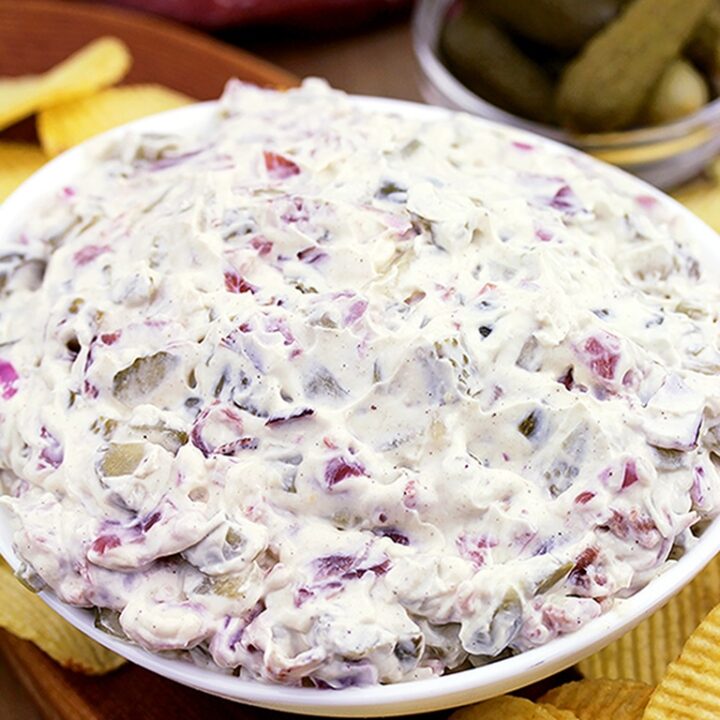 Irresistible Dill Pickle and Dried Beef Dip Recipe for Parties