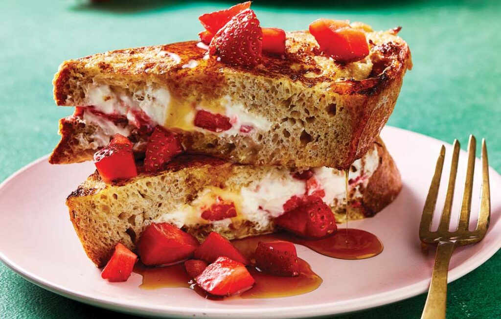 Healthy Cheesecake Stuffed French Toast： Low-Calorie Breakfast Treat