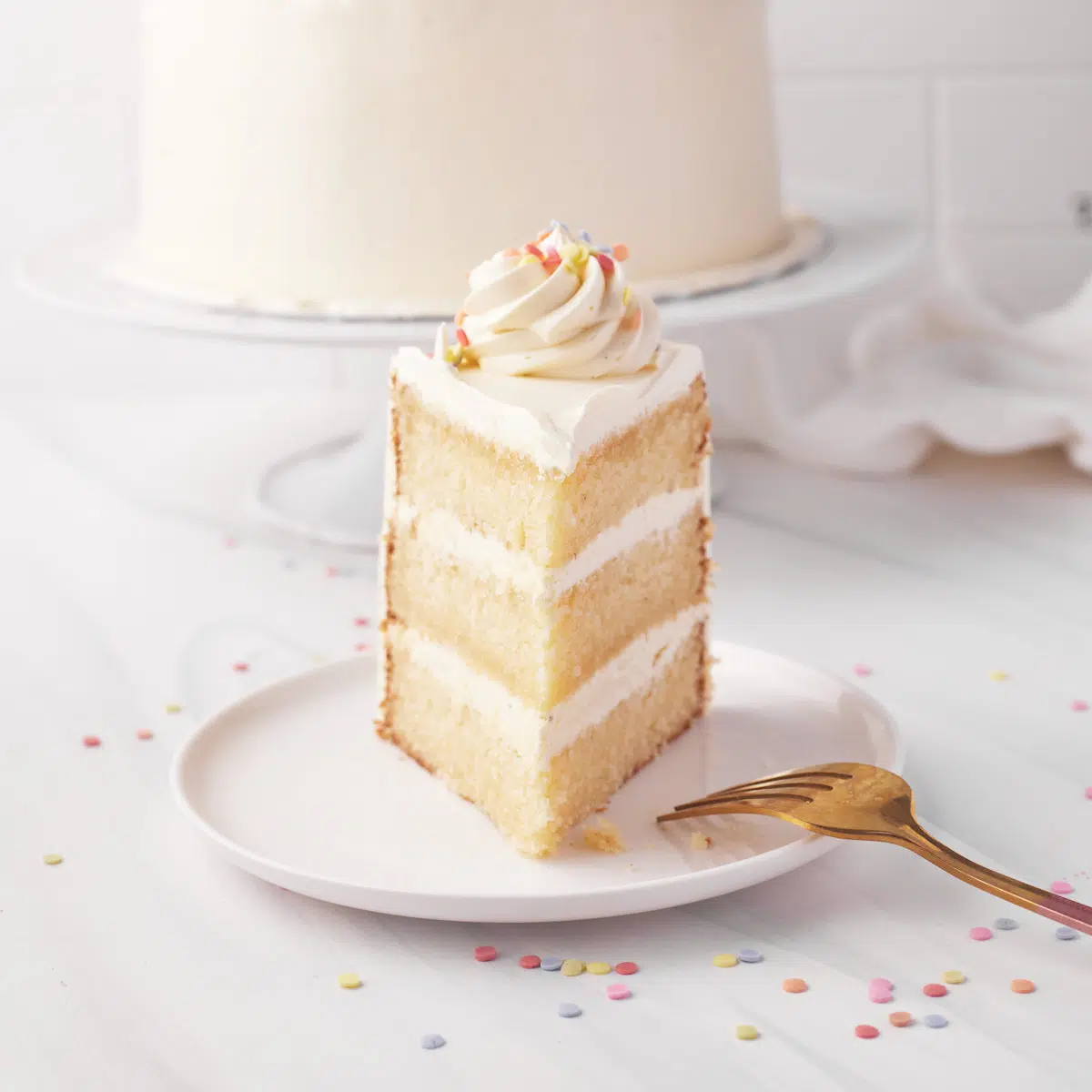 Irresistible French Vanilla Cake Recipe： A Creamy Delight for Every Occasion