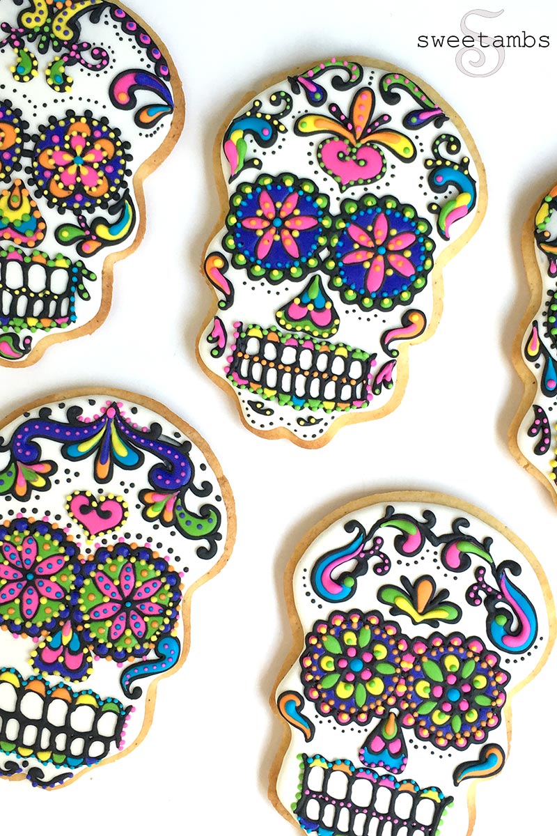 How to Make Traditional Day of the Dead Biscuits with Sugar Skull Designs