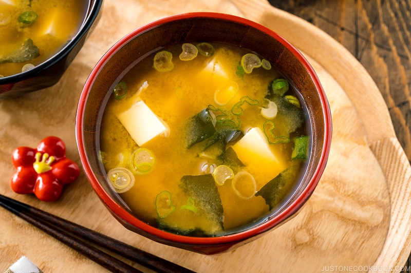 Delicious Beef Miso Soup： A Hearty Japanese Classic Recipe