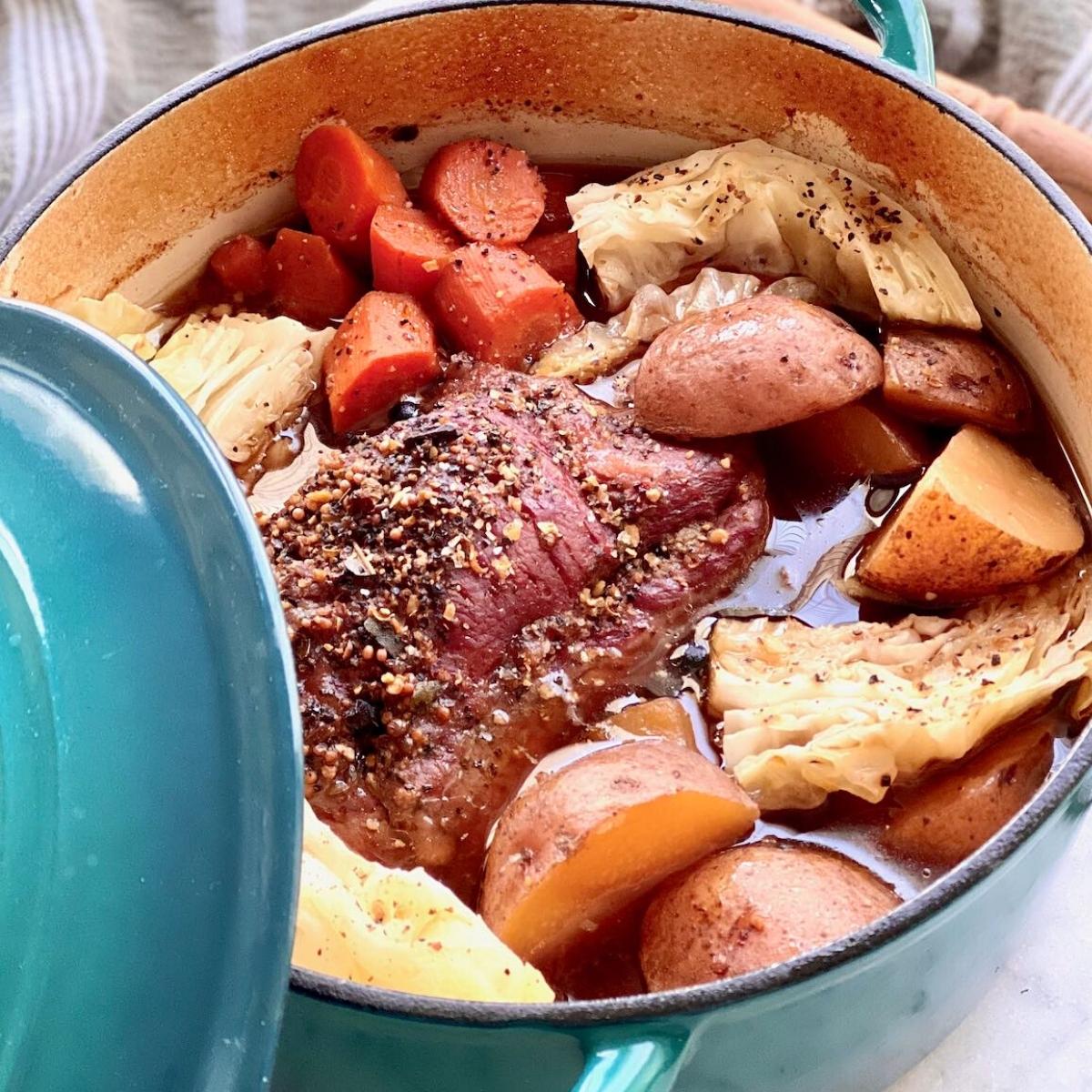 Ultimate Corned Beef in Dutch Oven Recipe： Tender and Delicious