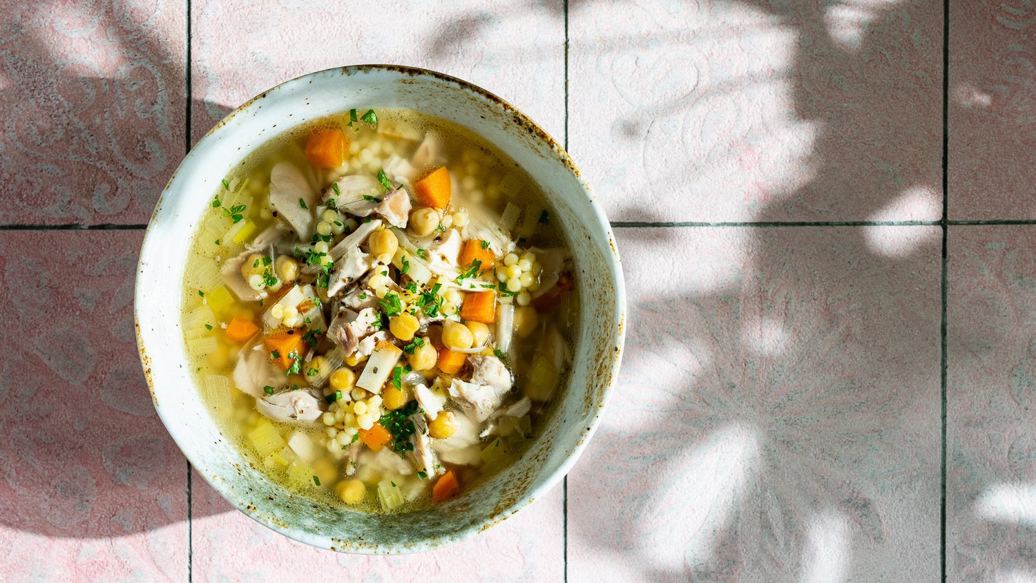 Spiced Chicken and Couscous Soup with Chickpeas： Perfect for Cold Nights