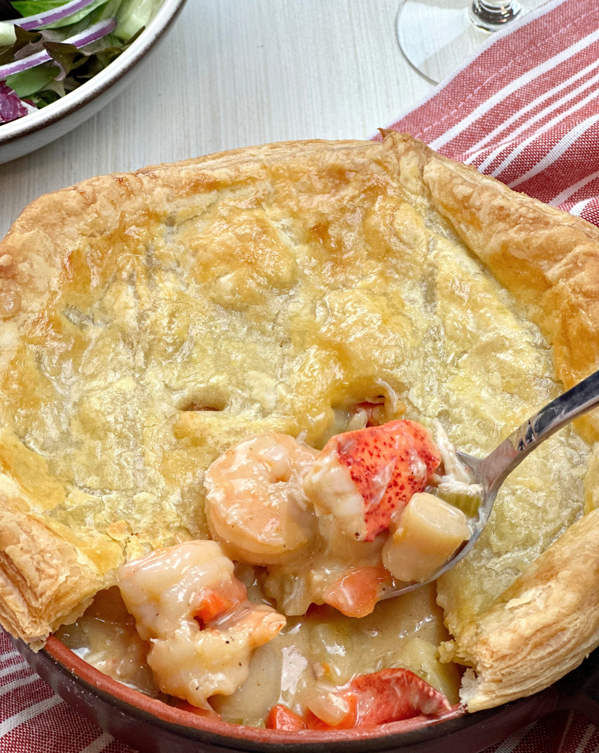 Irresistible Seafood Pot Pie Recipe with Shrimp, Crab & Scallops