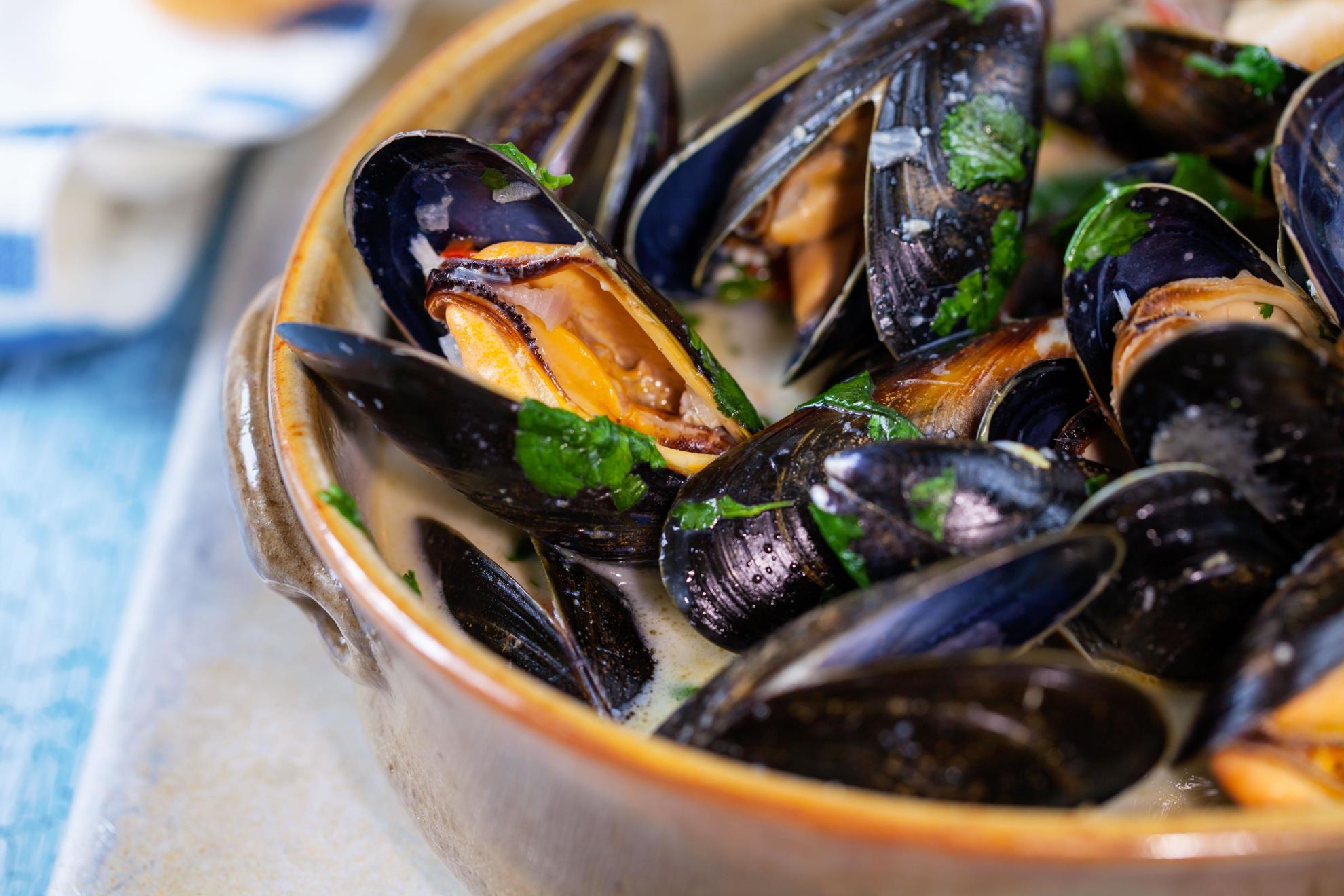 Discover Normandy Seafood： Traditional Dishes and Coastal Flavors