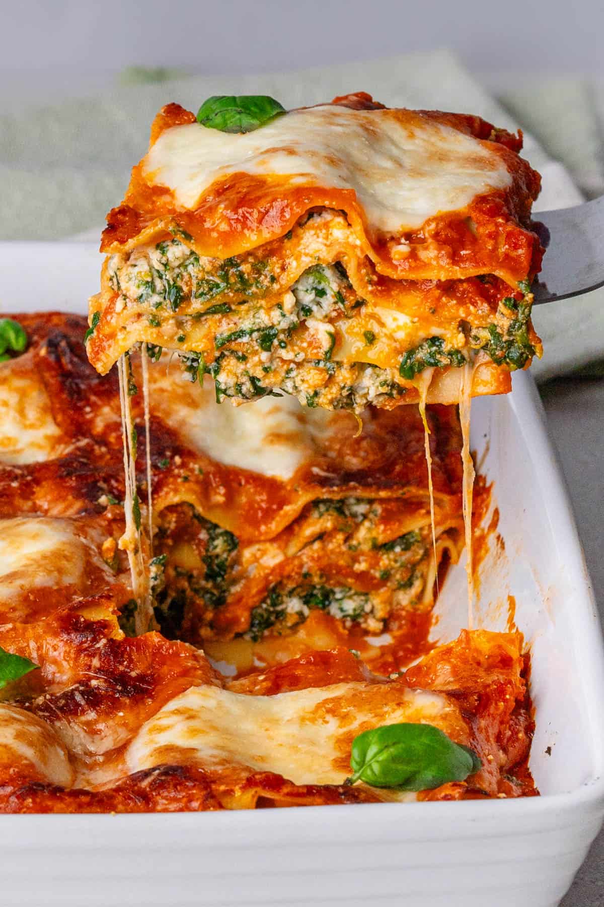 Delicious Spinach and Beef Lasagne Recipe with Creamy Ricotta Twist