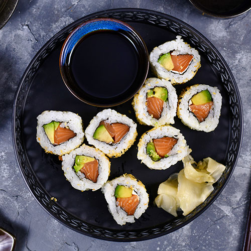 Sushi Salmon Avocado Roll: A Healthy & Delicious Fusion of Fresh Ingredients