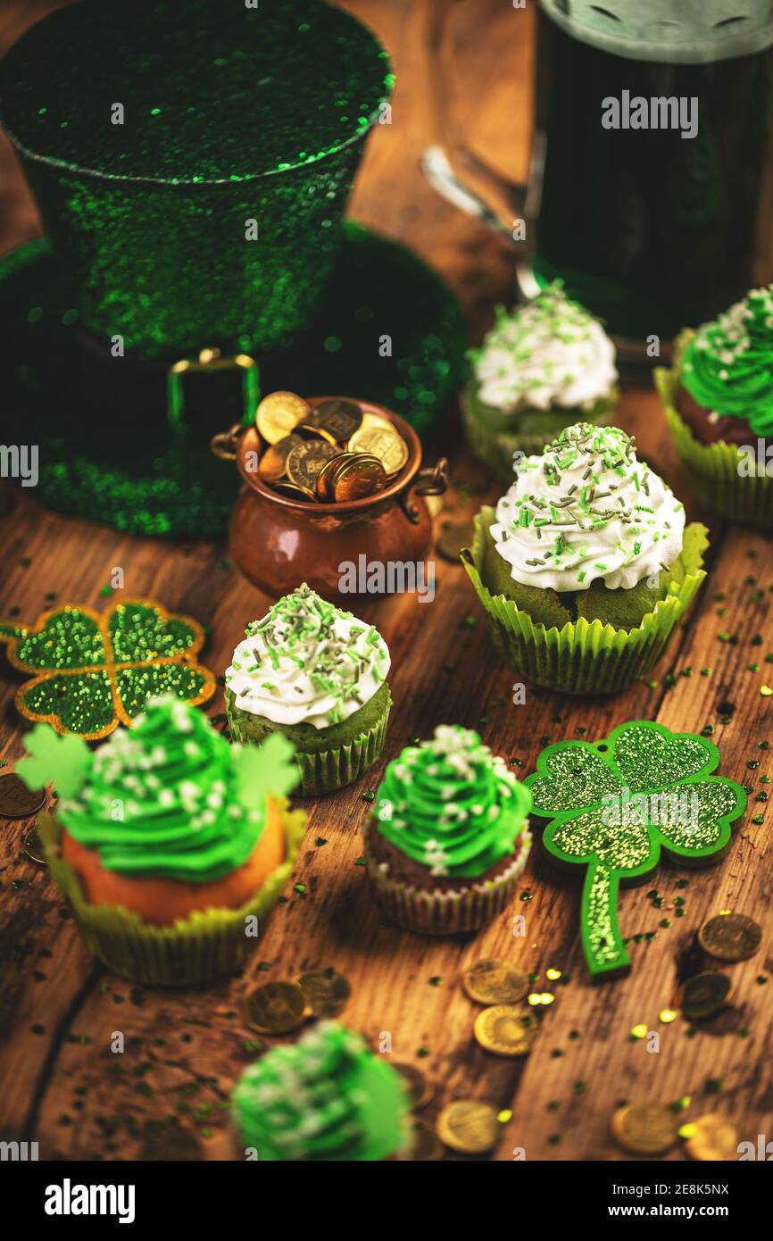 Festive St. Patricks Day Cupcake Ideas: From Leprechaun Hats to Pot of Gold