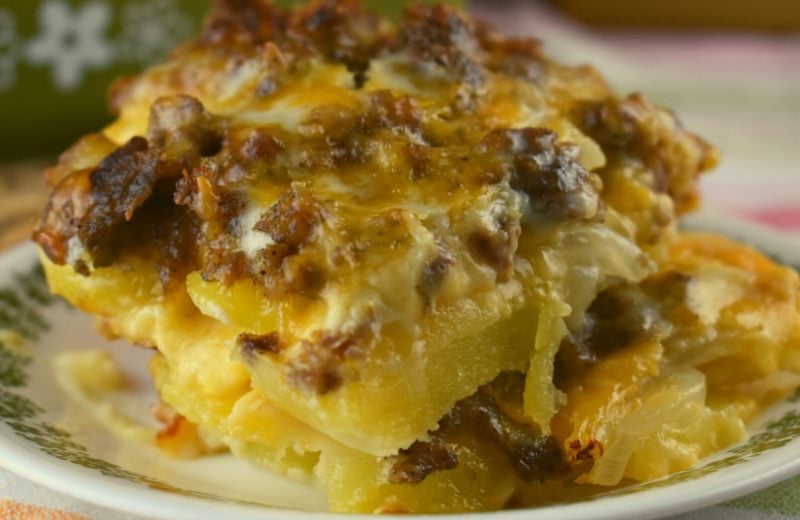 Easy Ground Pork Casserole Recipe with Savory Layers of Potatoes and Cheddar