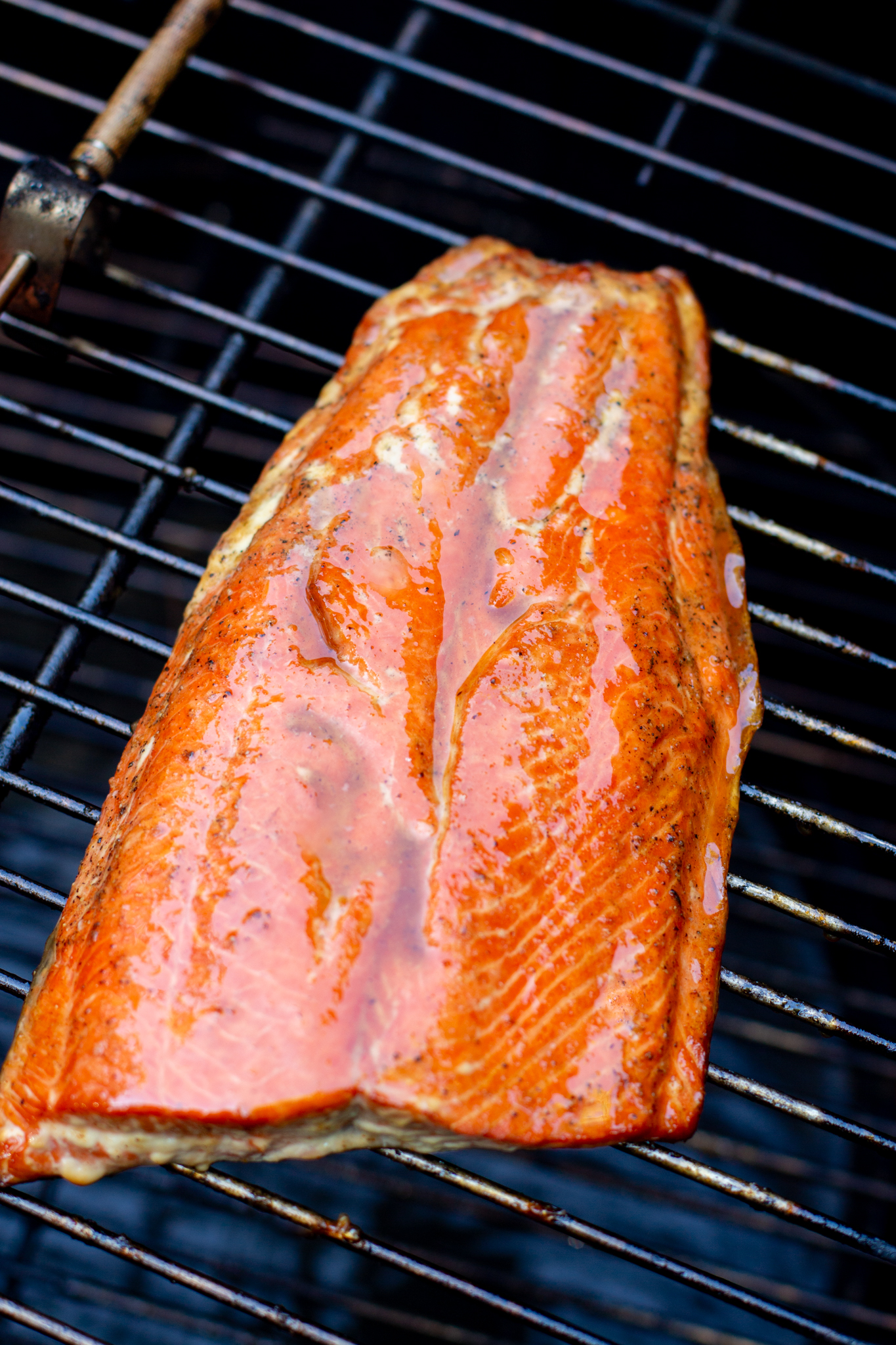 The Ultimate Smoked Salmon Brine Recipe: Brown Sugar & Salt for Perfect Balance