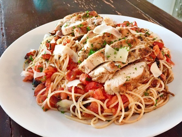 How to Make TGI Friday's Bruschetta Chicken Pasta at Home