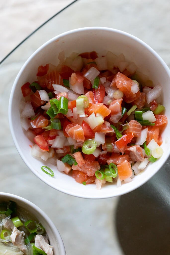 Lomi Lomi Salmon Salad Recipe: A Taste of Traditional Hawaiian Flavors