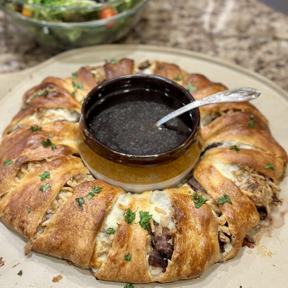 How to Make a Delicious French Dip Crescent Ring: Easy Recipe