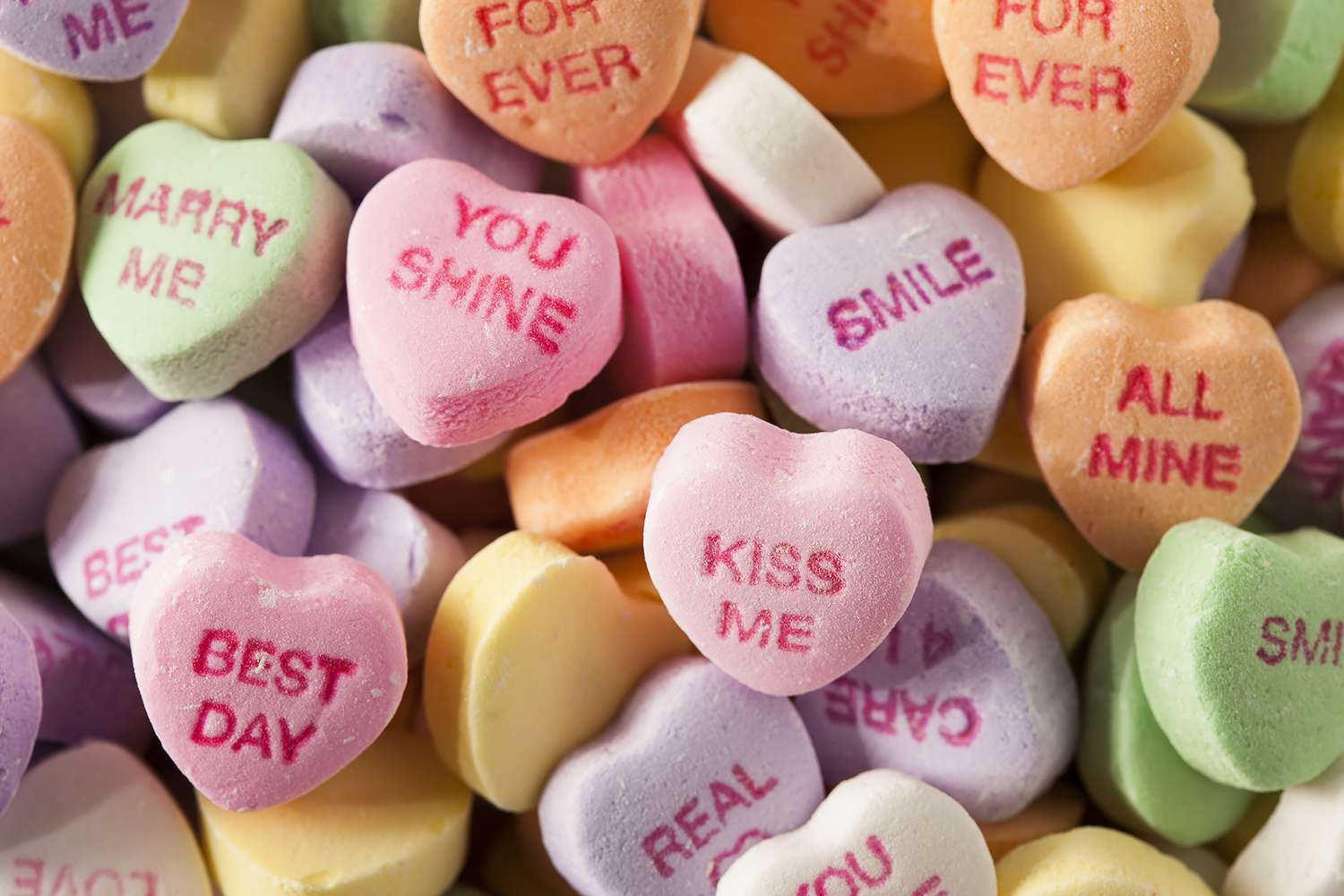 Best Candies for Valentines Day: Top Sweet Treats to Share with Your Loved One