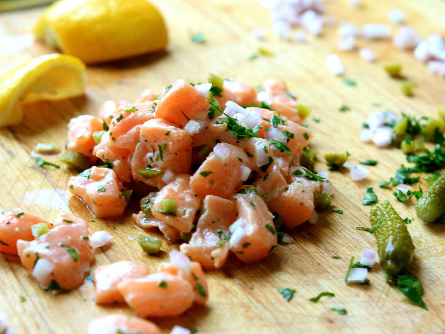 What is Salmon Tartare? A Guide to Preparing This Delicious Raw Dish