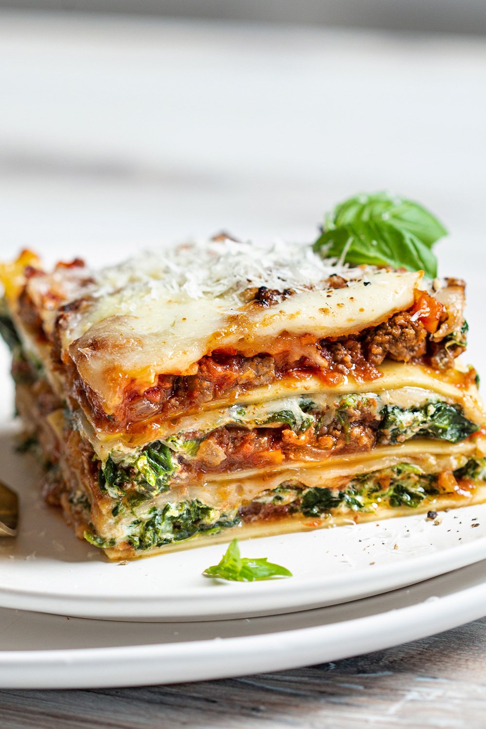 Delicious Spinach and Beef Lasagne Recipe with Creamy Ricotta Twist