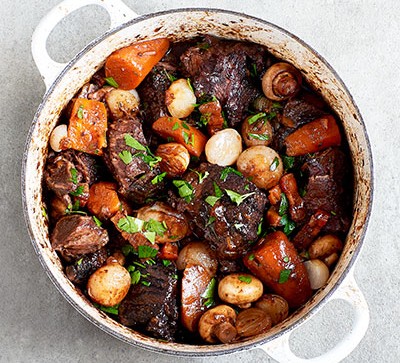 Beef Bourguignon Cottage Pie Recipe: A Hearty French Twist on a Classic