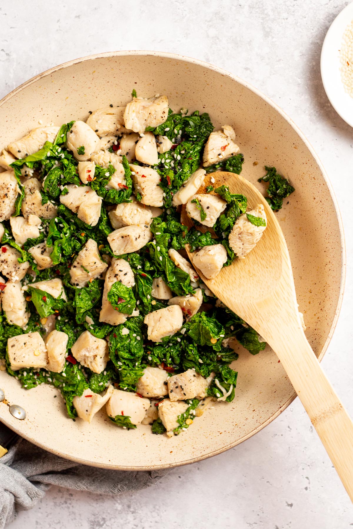 Delicious Chicken and Kale Stir Fry Recipe for a Healthy Meal