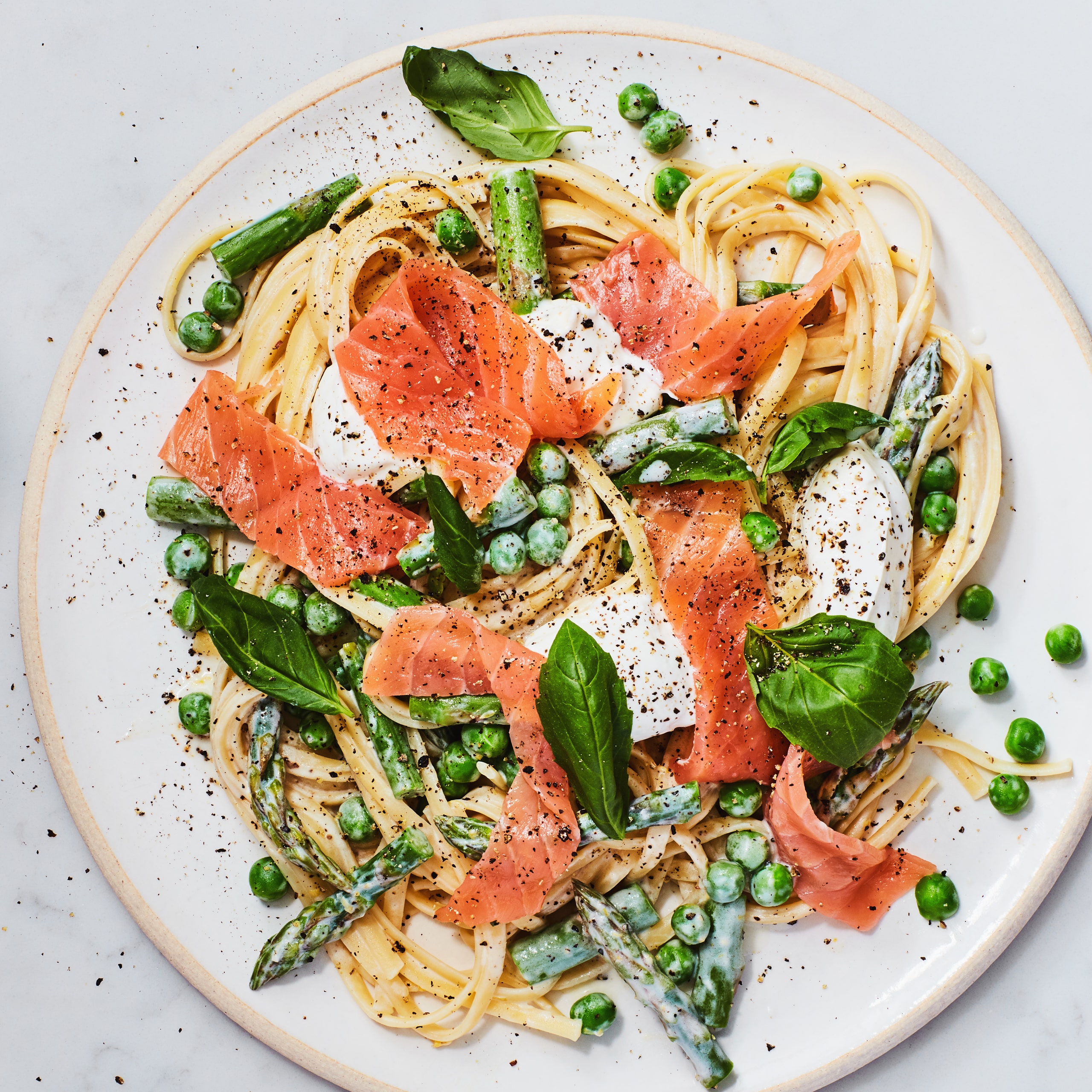 Easy Salmon and Pea Pasta: A Flavorful Spring Meal