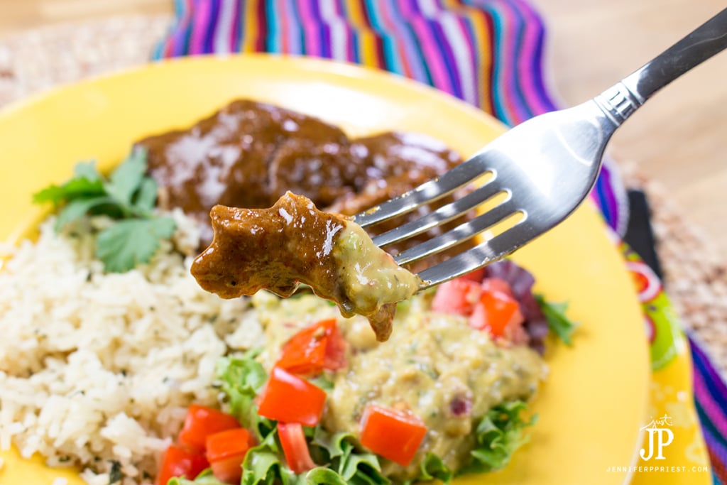 How to Make Slow Cooker Chicken Mole: Tender and Delicious Chicken