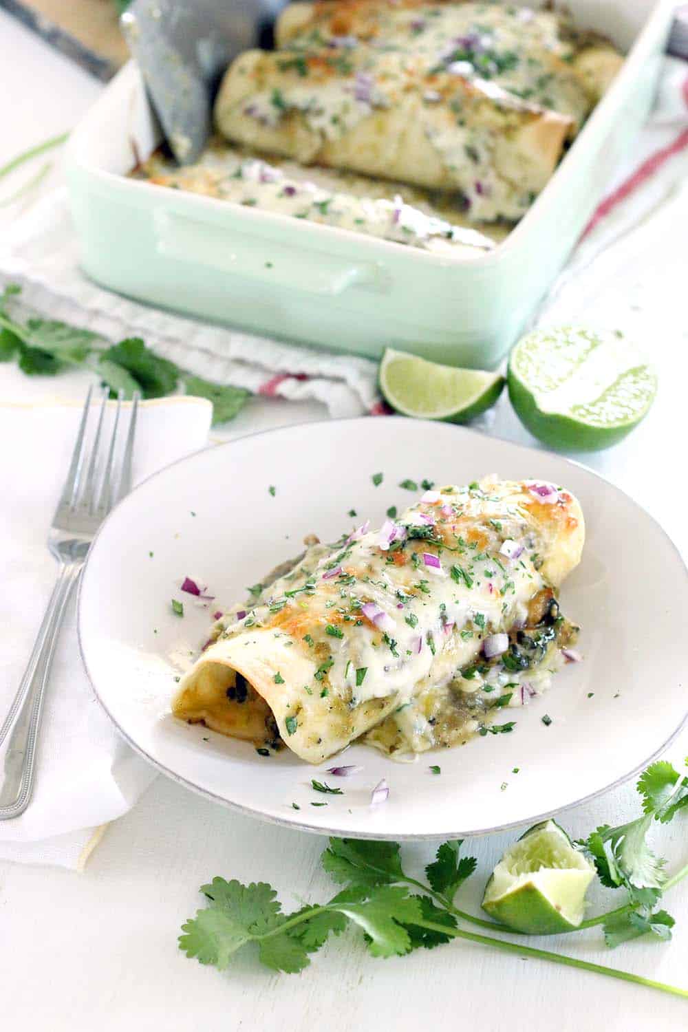 Healthy Spinach Chicken Enchiladas Verdes – Quick & Delicious