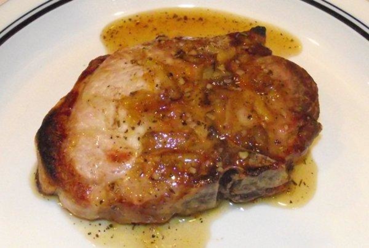 Delicious Pork Chops with Orange Marmalade Glaze: A Quick & Easy Recipe