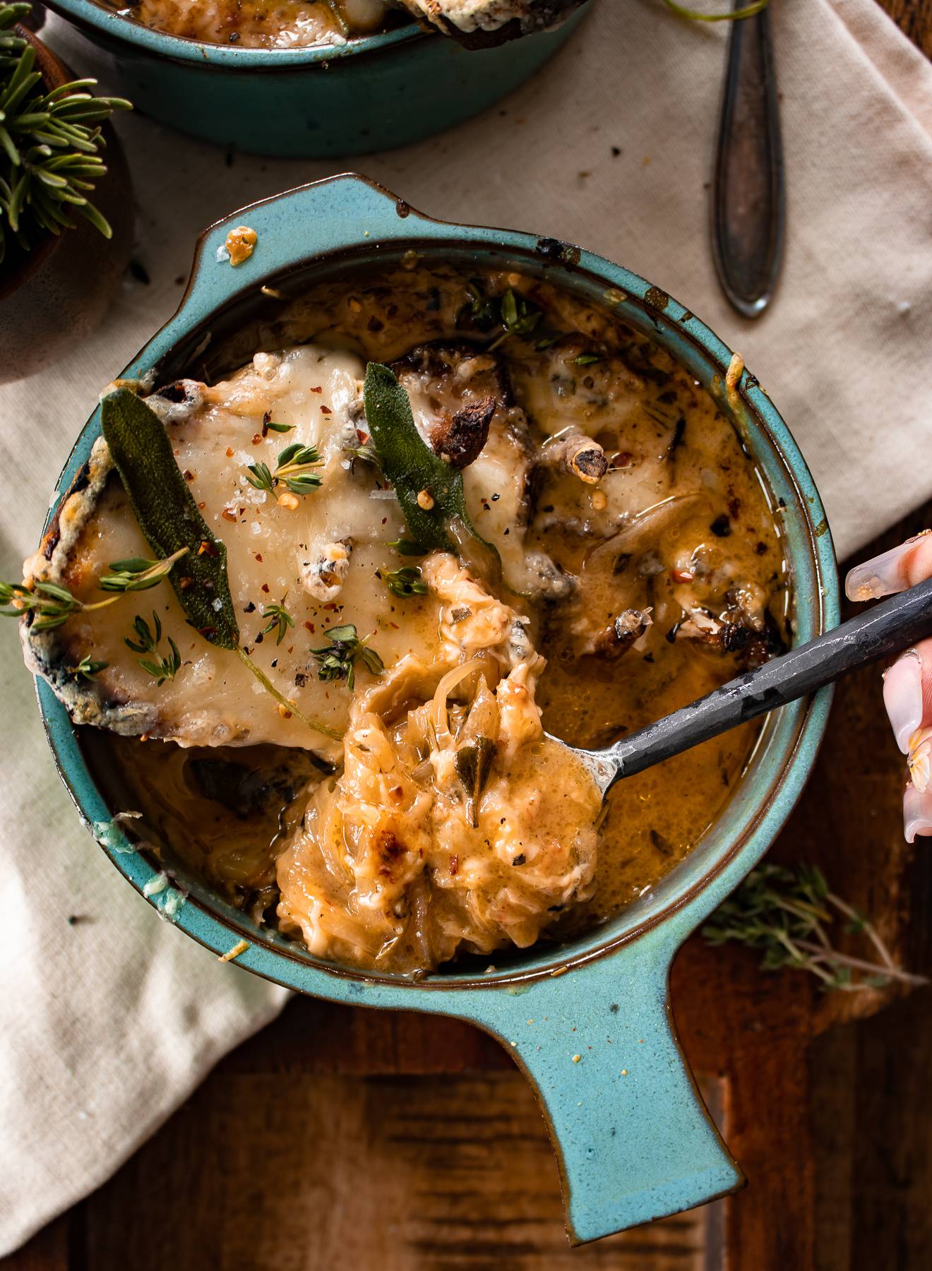 How to Make French Onion and Mushroom Soup: A Delicious Twist on a Classic Recipe