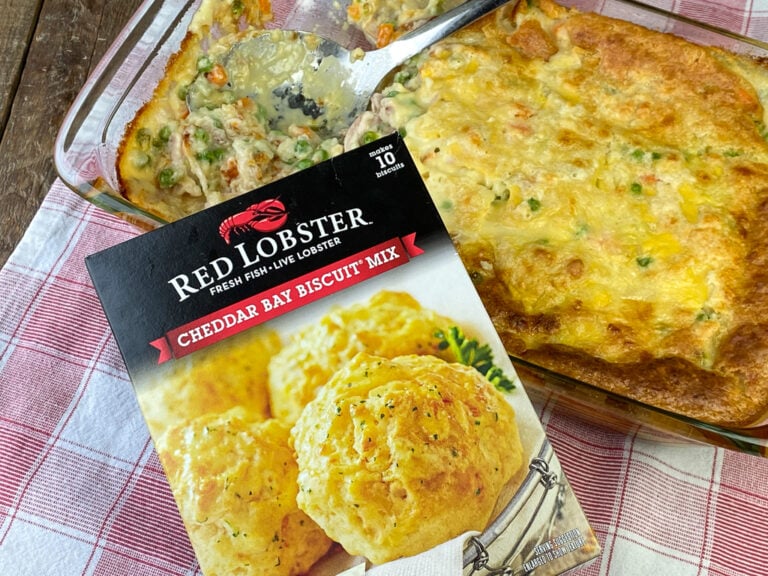 How to Make Chicken Cobbler with Red Lobster Biscuit Mix – Easy Recipe!