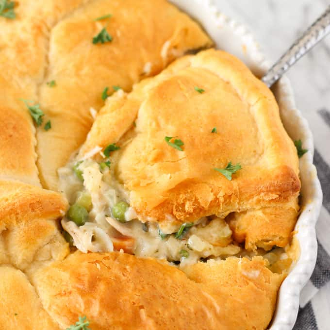 Easy Chicken Pot Pie with Crescent Rolls: A Quick Comfort Food Recipe