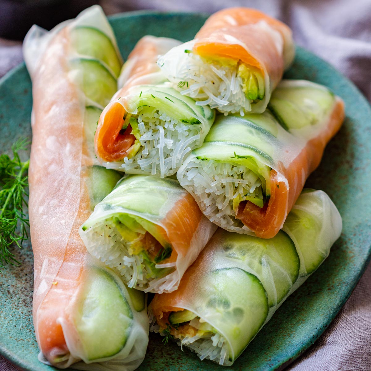 Fresh and Tasty Salmon Rice Paper Rolls: A Simple, Healthy Dish