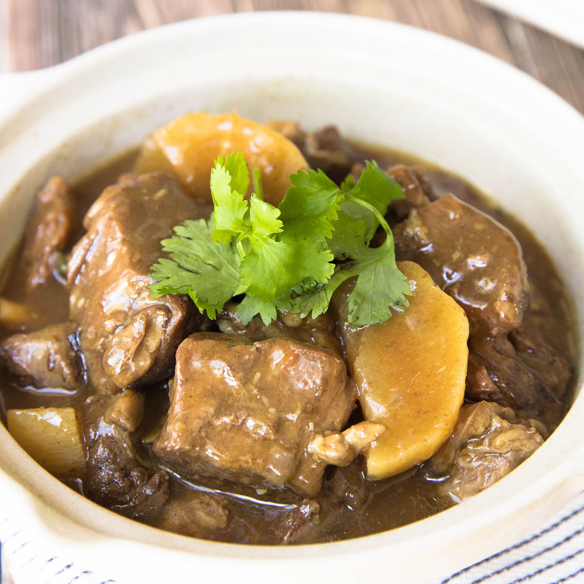 Oriental Braised Beef: A Flavorful Chinese Beef Stew Recipe