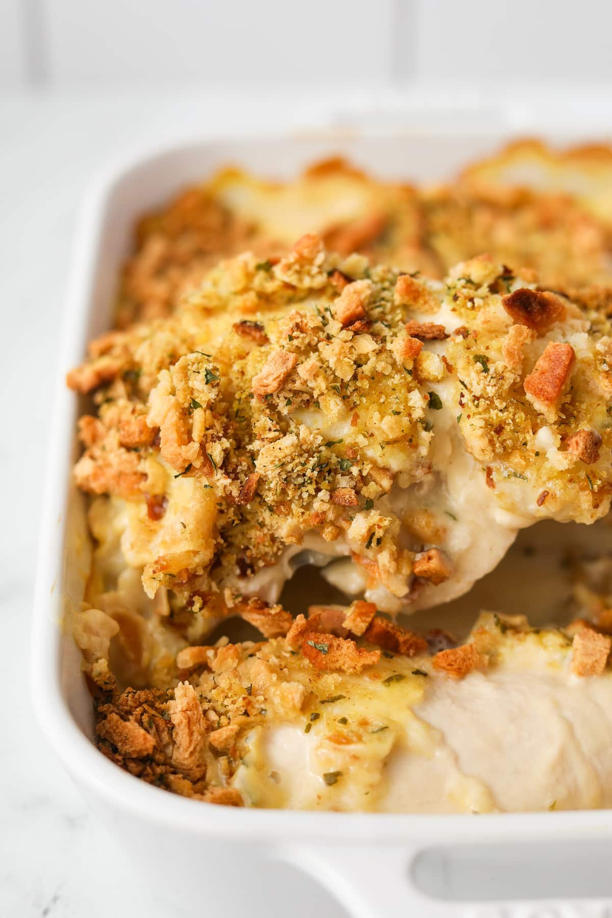 Creamy Swiss Chicken Casserole: A Simple 6-Ingredient Dinner