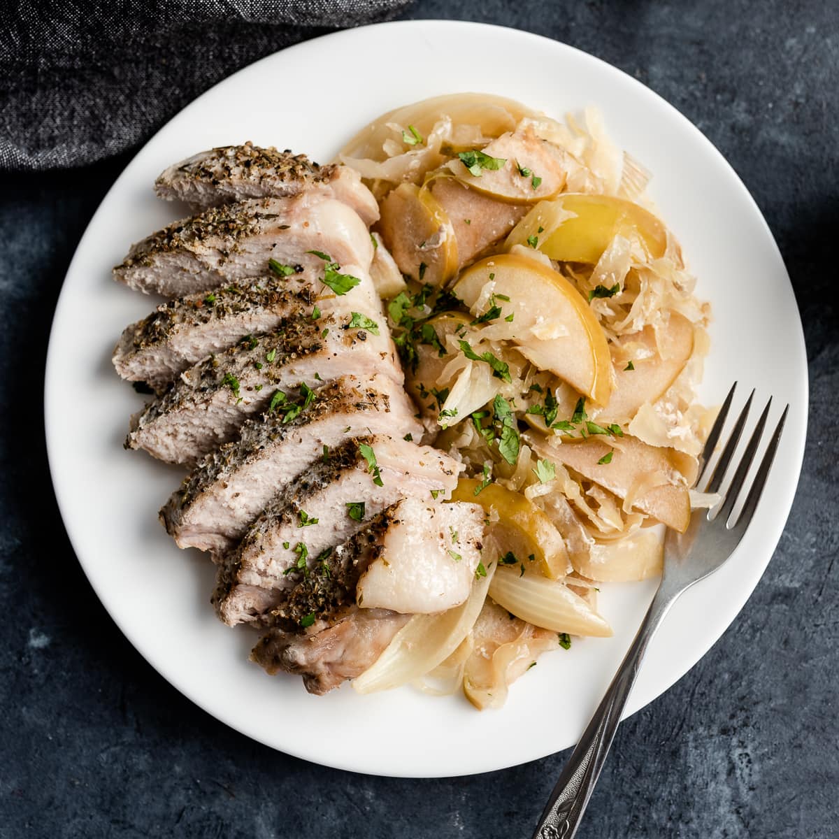 Crockpot Pork Chops and Sauerkraut Recipe for Tender, Flavorful Comfort Food