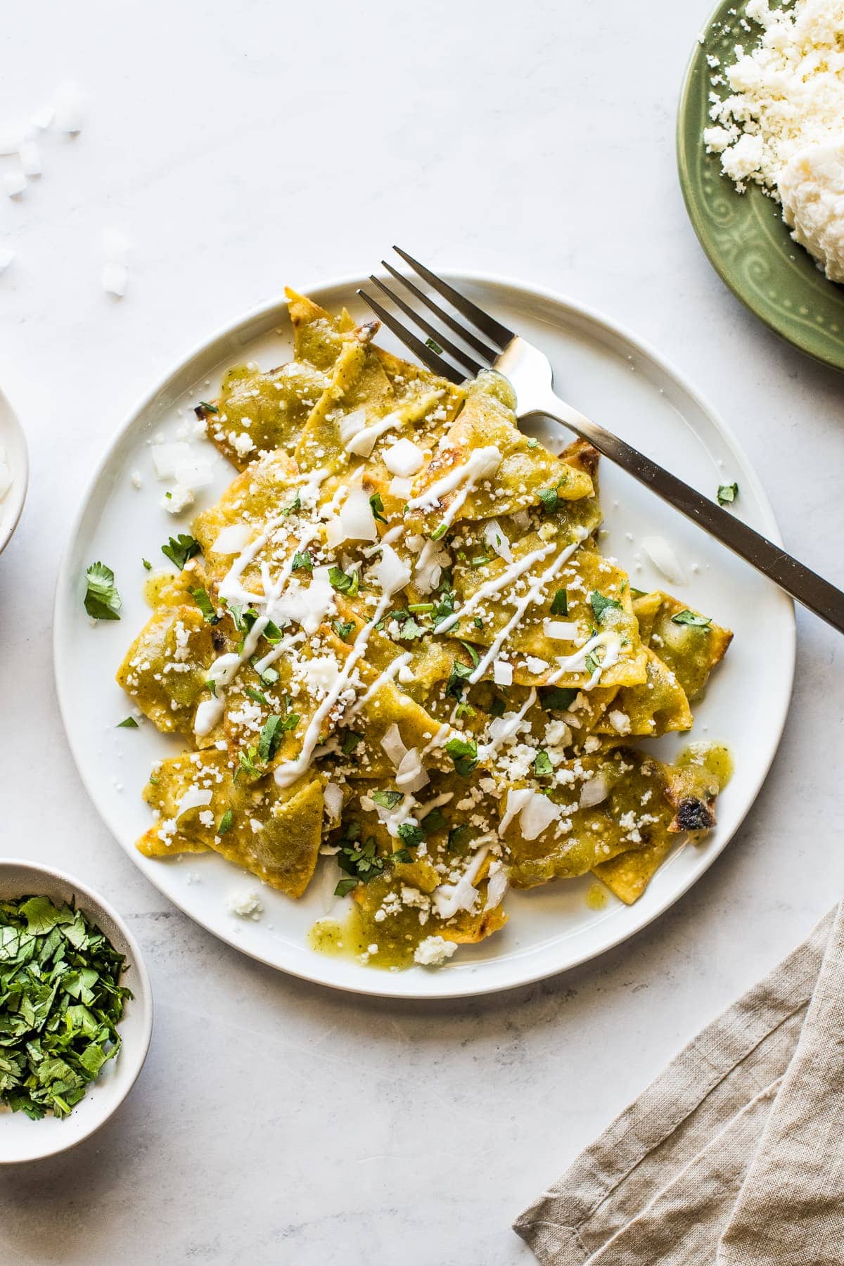 Easy Chicken Chilaquiles Verdes – A Flavorful Mexican Breakfast Dish