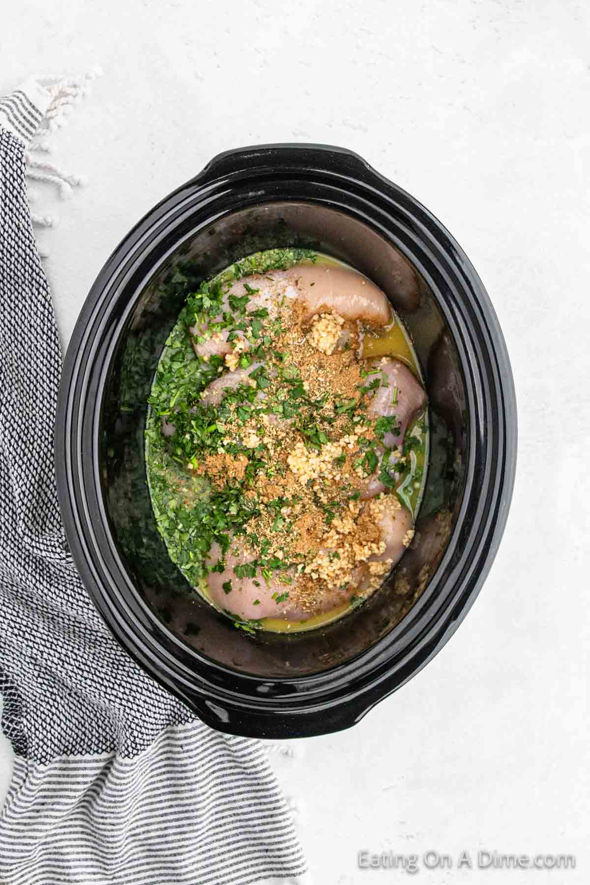 How to Make Mojo Chicken in a Crock Pot: Tender, Juicy & Spicy