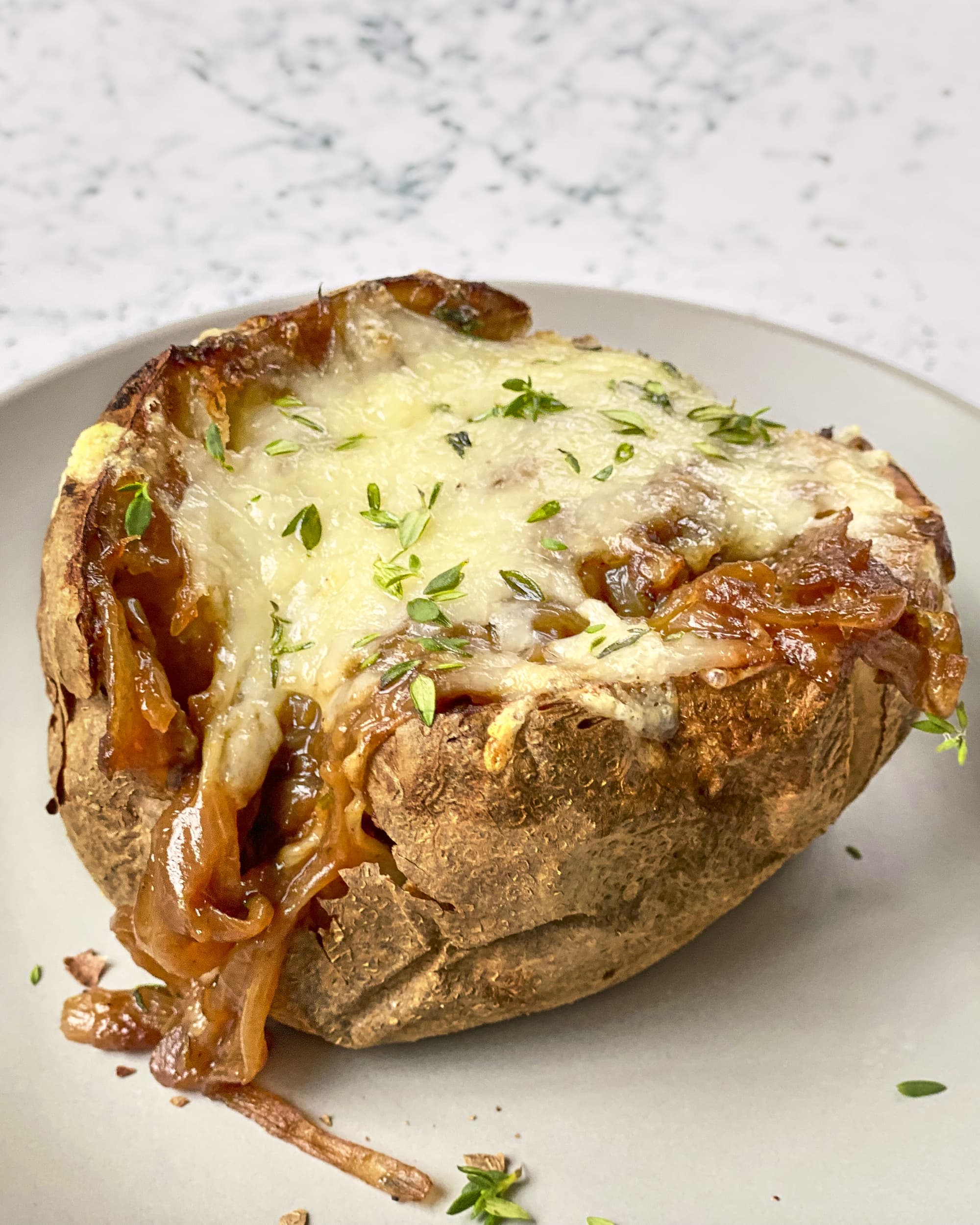 How to Make French Onion Baked Potatoes with a Savory Onion Topping