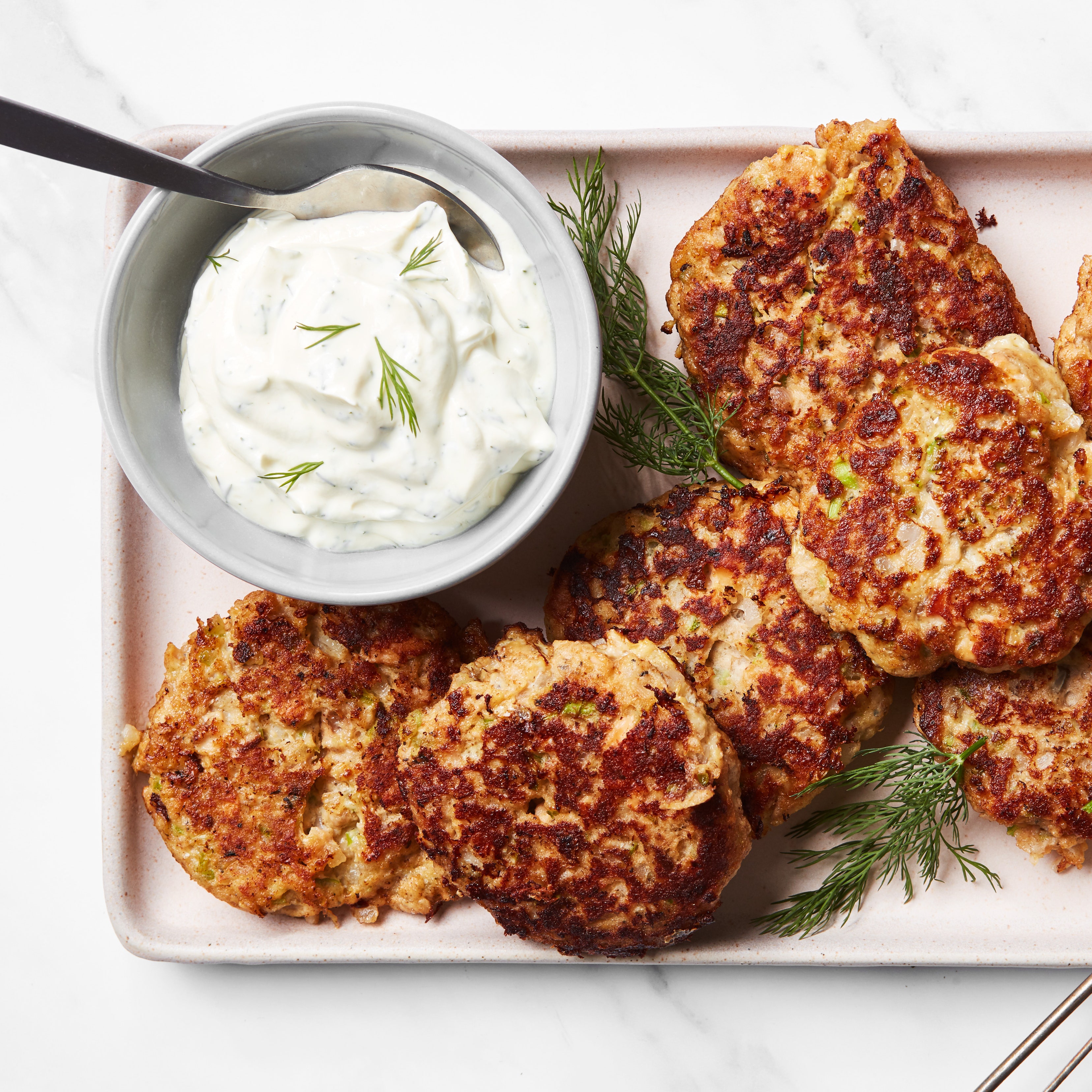 Crispy Salmon Patties with Homemade Dill Sauce for a Flavorful Meal