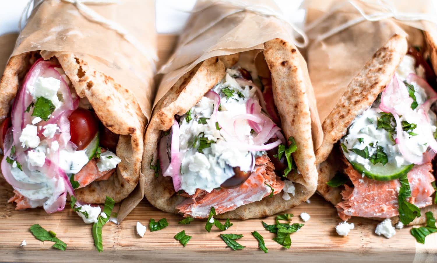 Easy Grilled Salmon Pita: Perfect for a Mediterranean-Inspired Meal