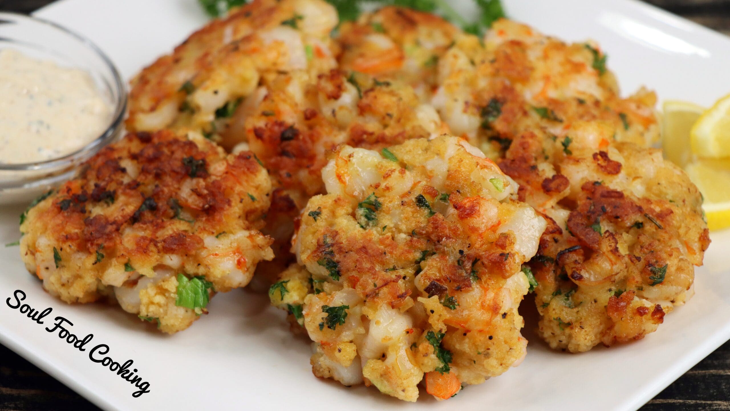 Delicious Salmon and Shrimp Cakes Recipe for Any Occasion