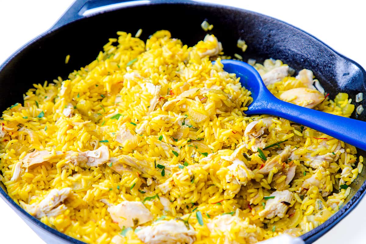 Easy Chicken Yellow Rice Recipe for Quick Weeknight Dinners