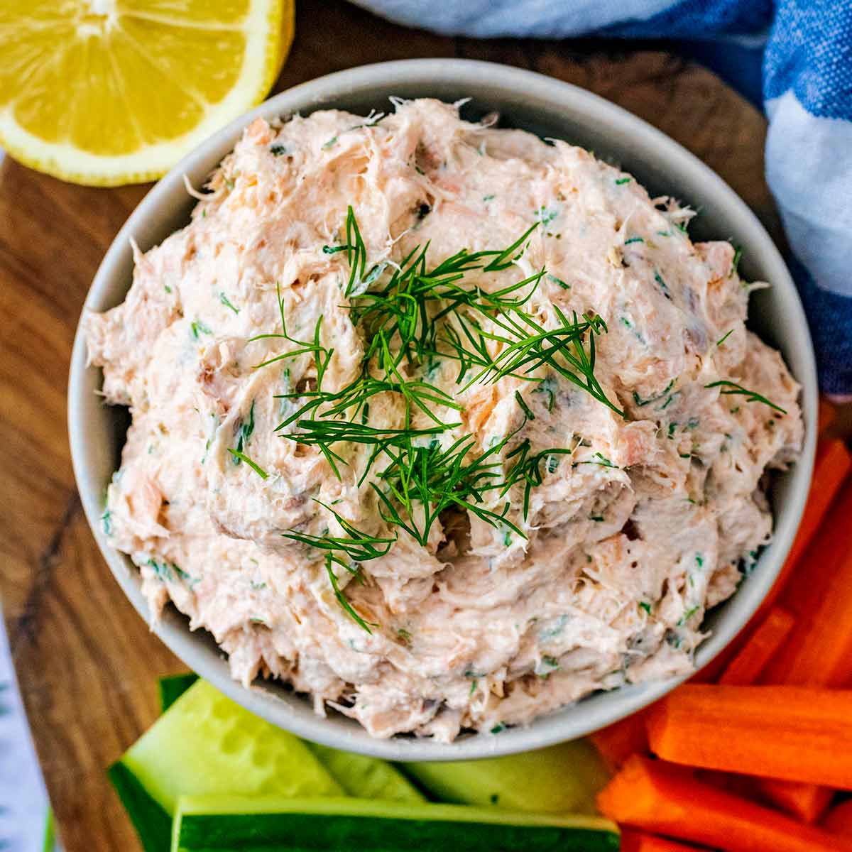 How to Make Delicious Salmon and Smoked Salmon Pate: Easy Recipe Guide