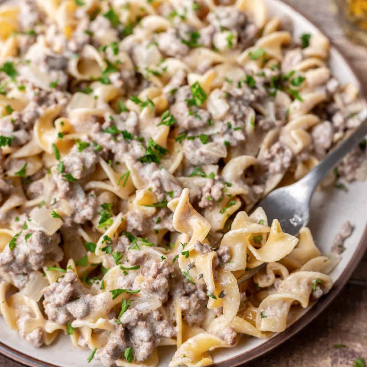 How to Make Beef Stroganoff Without Sour Cream: A Simple and Tasty Recipe