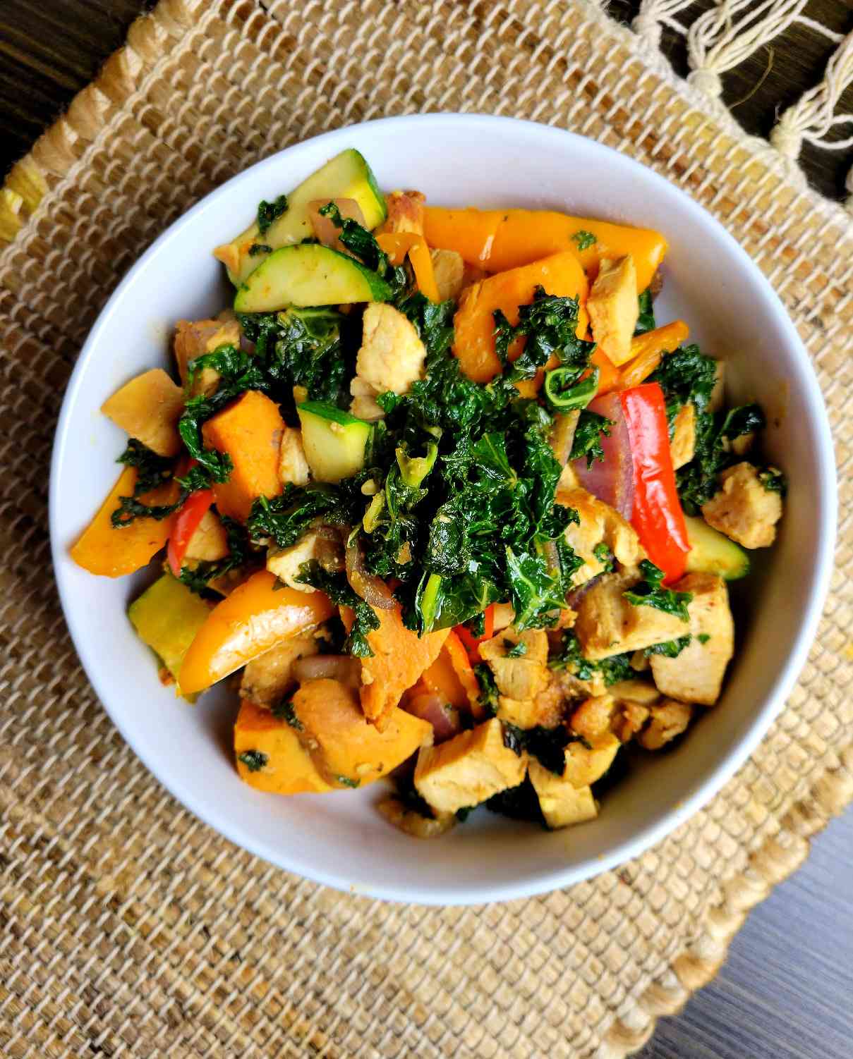 Delicious Chicken and Kale Stir Fry Recipe for a Healthy Meal