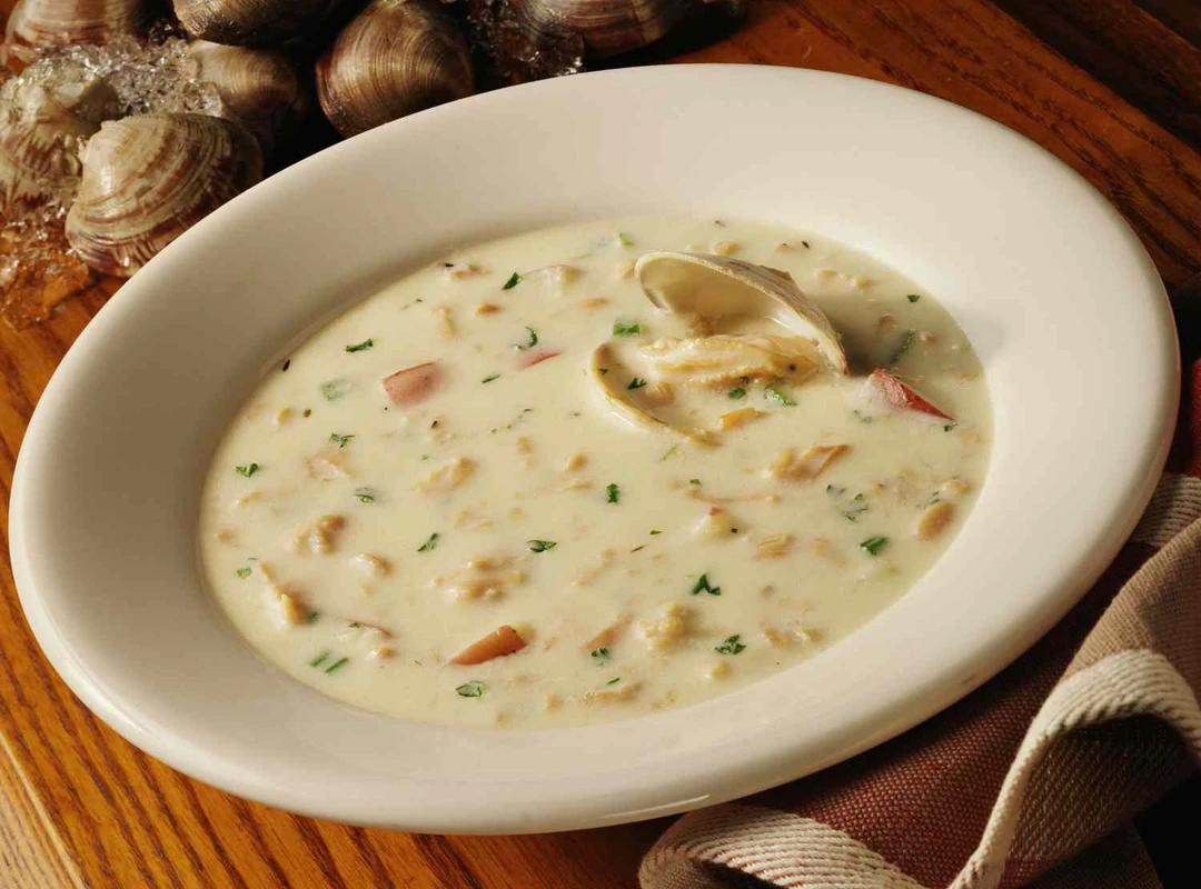 Classic Legal Seafood Clam Chowder Recipe: Ingredients & Instructions